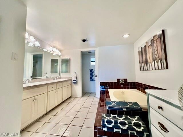 Property Photo: 5 Pirates Ln 54B FL 33955