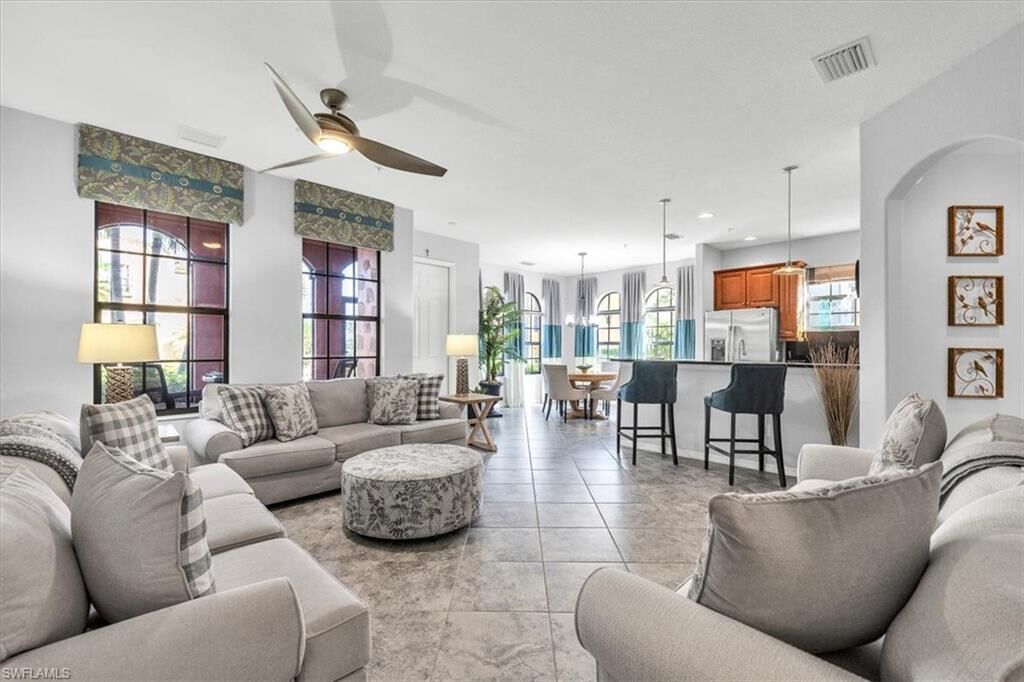 Property Photo: 11901 Izarra Way 8609 FL 33912