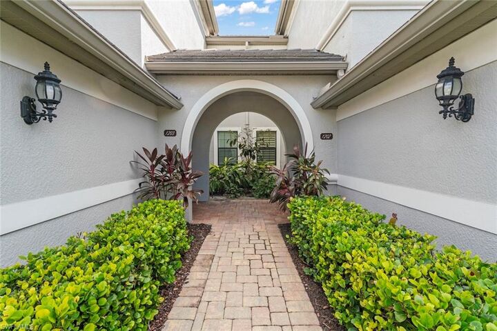 Property Photo:  12058 Covent Garden Ct 1203  FL 34120 