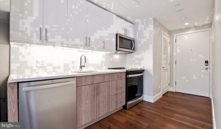 Property Photo: 2200 Benjamin Franklin Parkway N0112 PA 19130