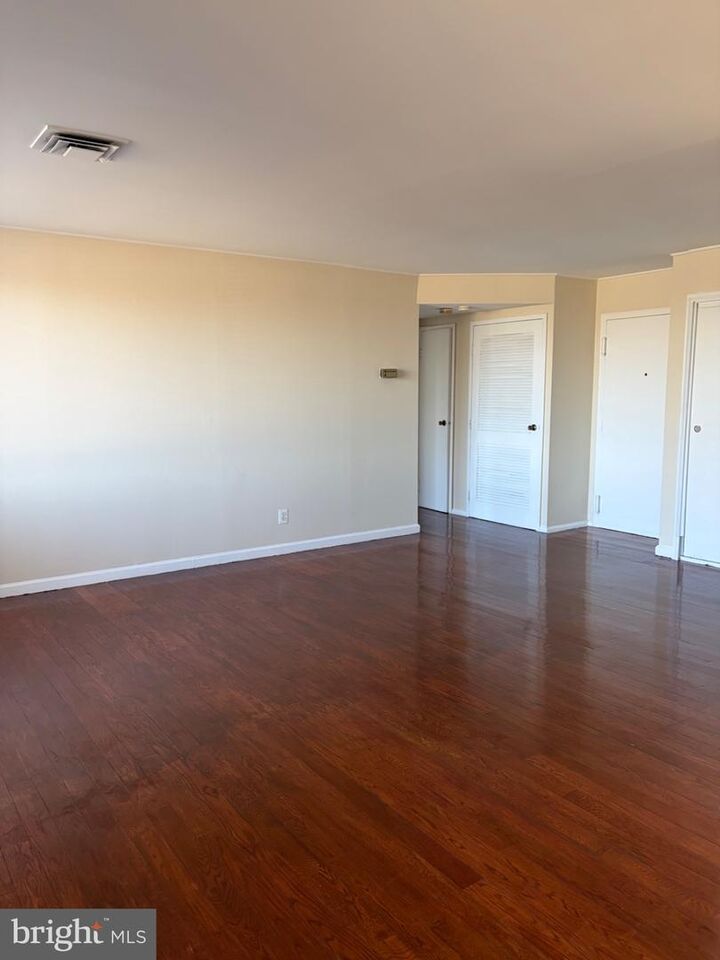Property Photo:  3450 Toledo Terrace 621  MD 20782 