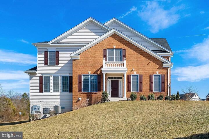 Property Photo:  43168 Hattontown Woods Terrace  VA 20148 