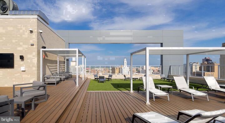 Property Photo: 450 N 18th Street 0217 PA 19130