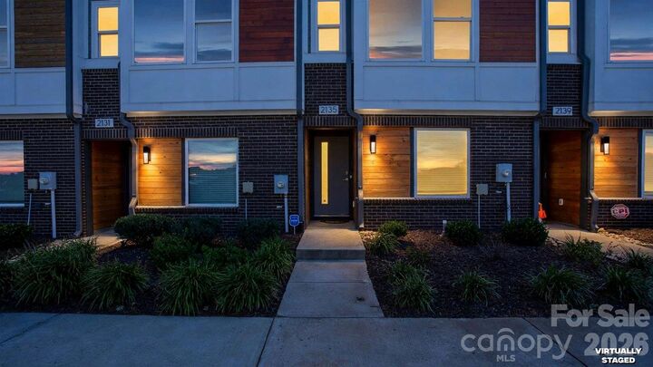 Property Photo:  2135 Bryant Park Drive  NC 28208 
