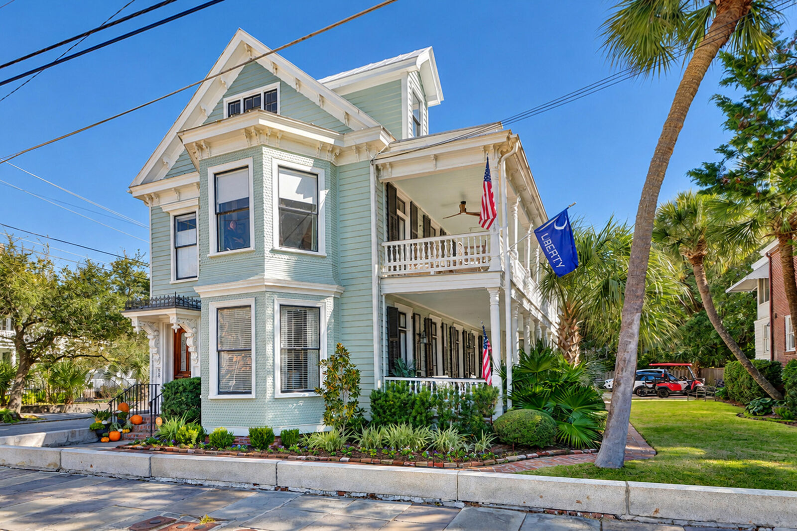 Property Photo: 58 Rutledge Avenue Apt C SC 29401