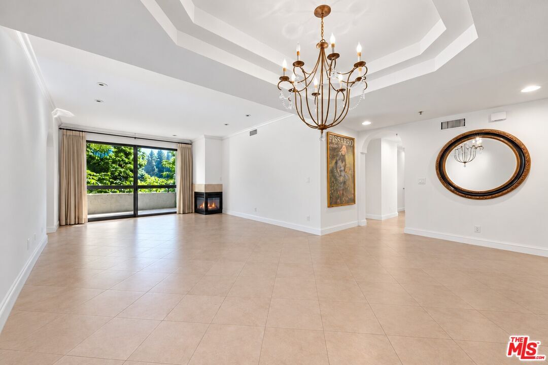 Property Photo:  2132 Century Park Ln, Unit 103  CA 90067 