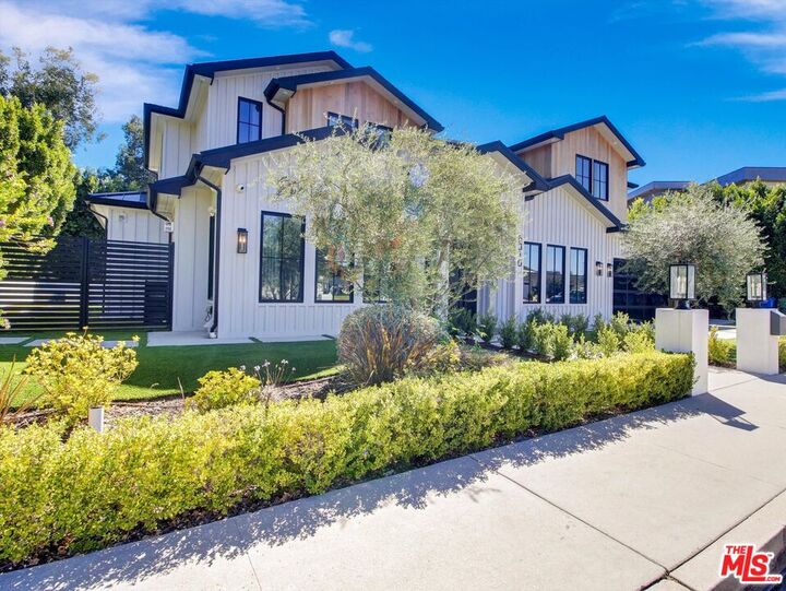 Property Photo:  6310 Mirror Lake Dr  CA 90068 