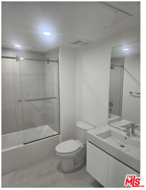 Property Photo:  3451 Motor Avenue, Unit 201  CA 90034 