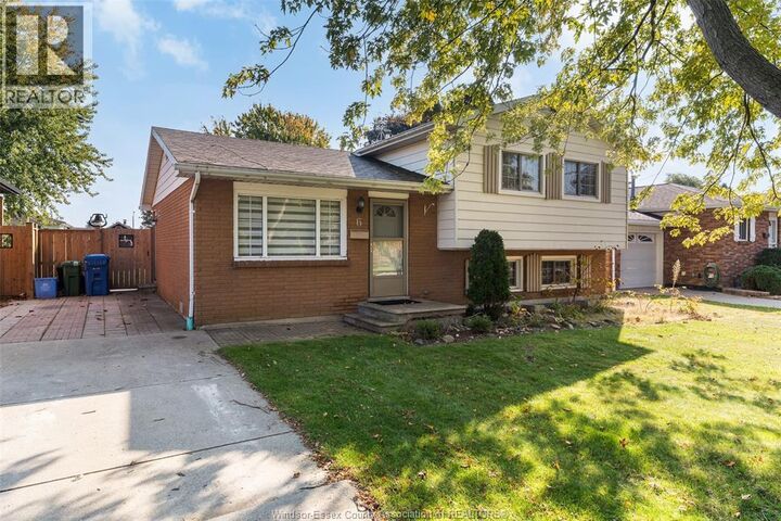 Property Photo:  6 Camelot Avenue  ON N8H 4V6 