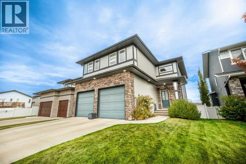 Property Photo:  63 Truant Crescent  AB T4P 0S9 