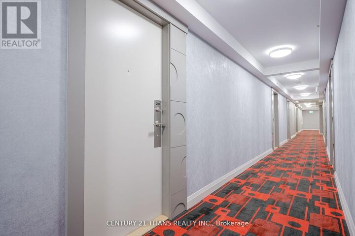 Property Photo:  30 Meadowglen Place 203  ON M1G 0A9 