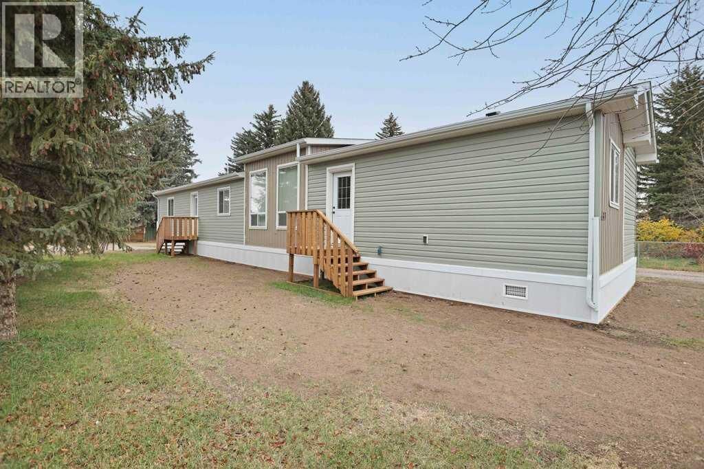 Property Photo: 437 Margaret Avenue AB T0J 0Z0
