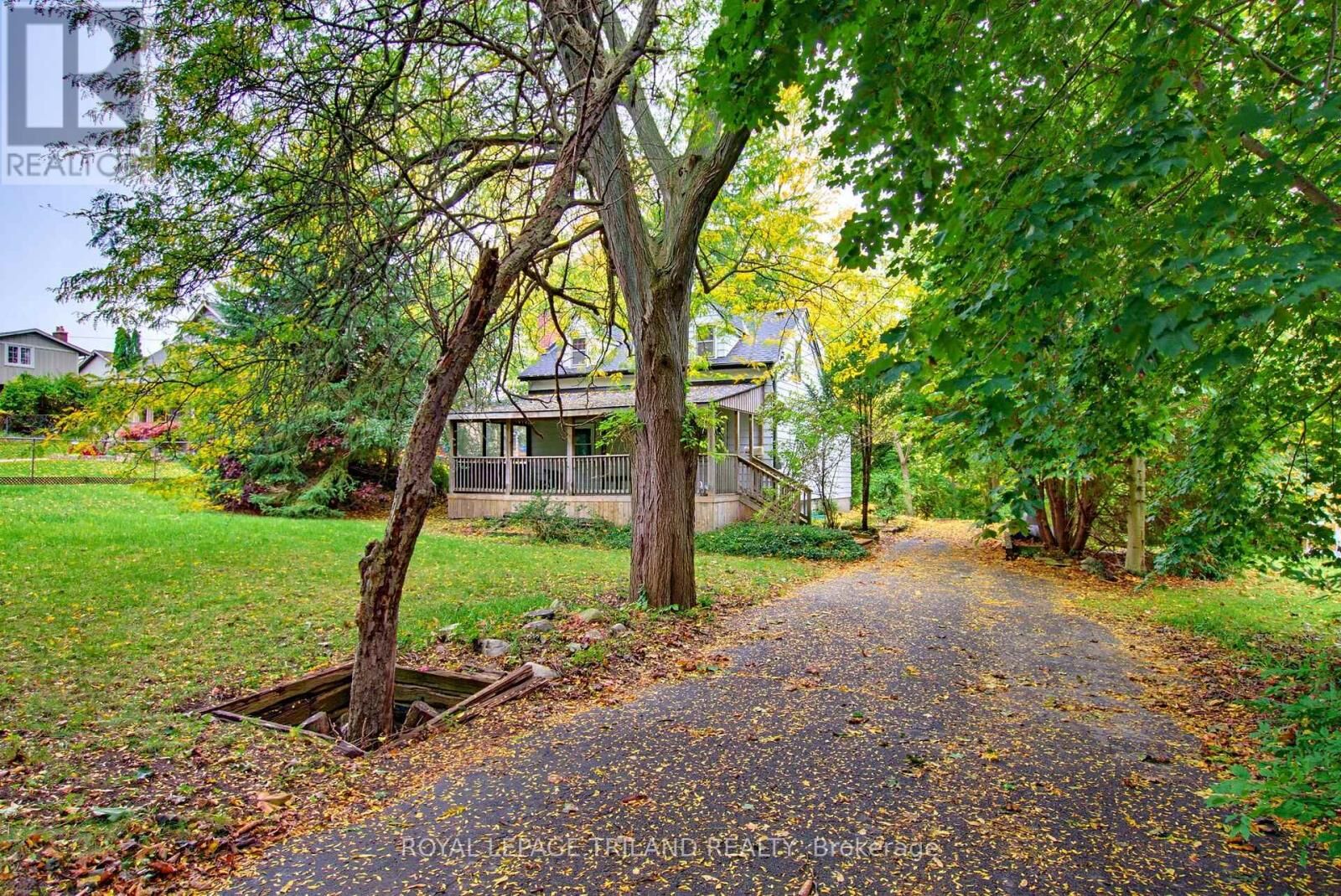 Property Photo:  585 Boler Road  ON N6K 3R8 