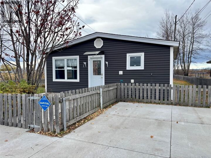 Property Photo: 7 Tenth Street NL A0P 1E0