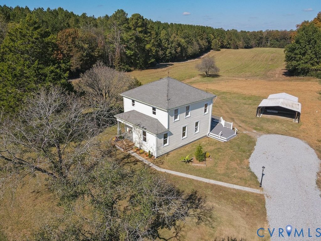 Property Photo: 13330 Lodore Road VA 23002