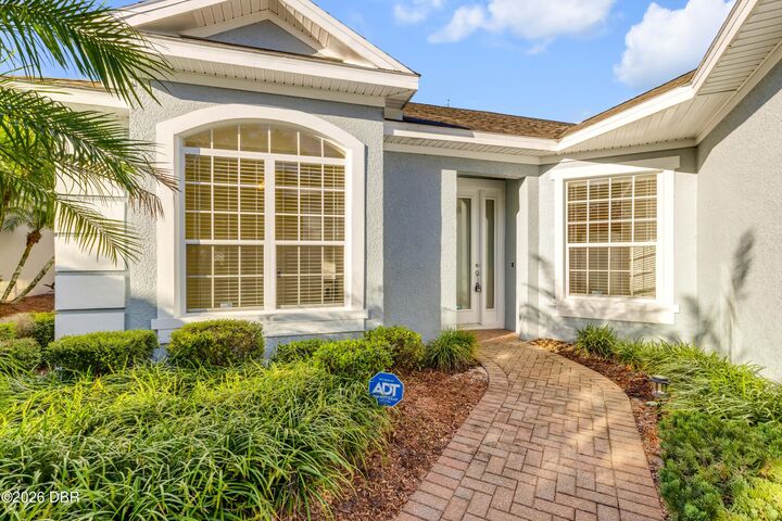 Property Photo: 116 Bauer Circle FL 32124