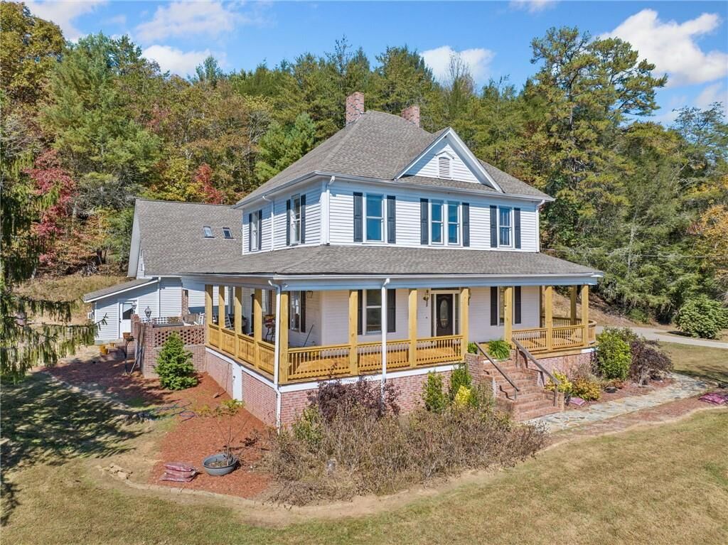 Property Photo: 8162 Lakewood Highway GA 30559