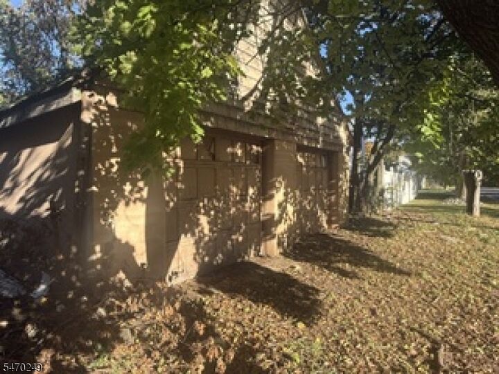 Property Photo:  173 Hillcrest Ave  NJ 08873 