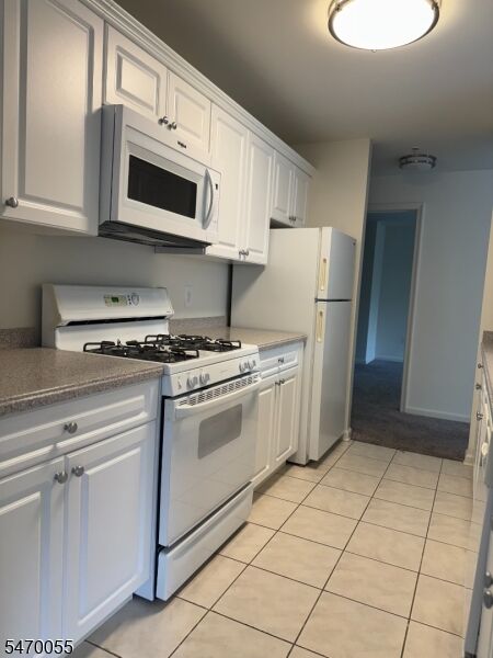 Property Photo:  121 Courter Rd 088  NJ 07417 