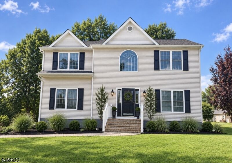 Property Photo:  1 Heather Hills Rd  NJ 07882 