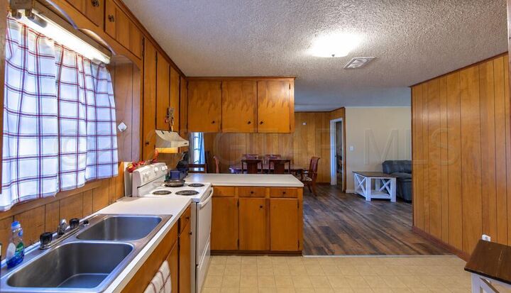 Property Photo: 2393 Ms-12 MS 39769
