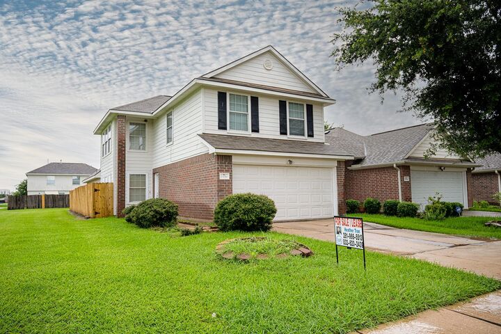 Property Photo: 13758 Maximos Drive TX 77083