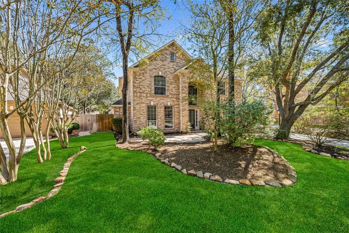 Property Photo:  136 S Goldenvine Circle  TX 77382 
