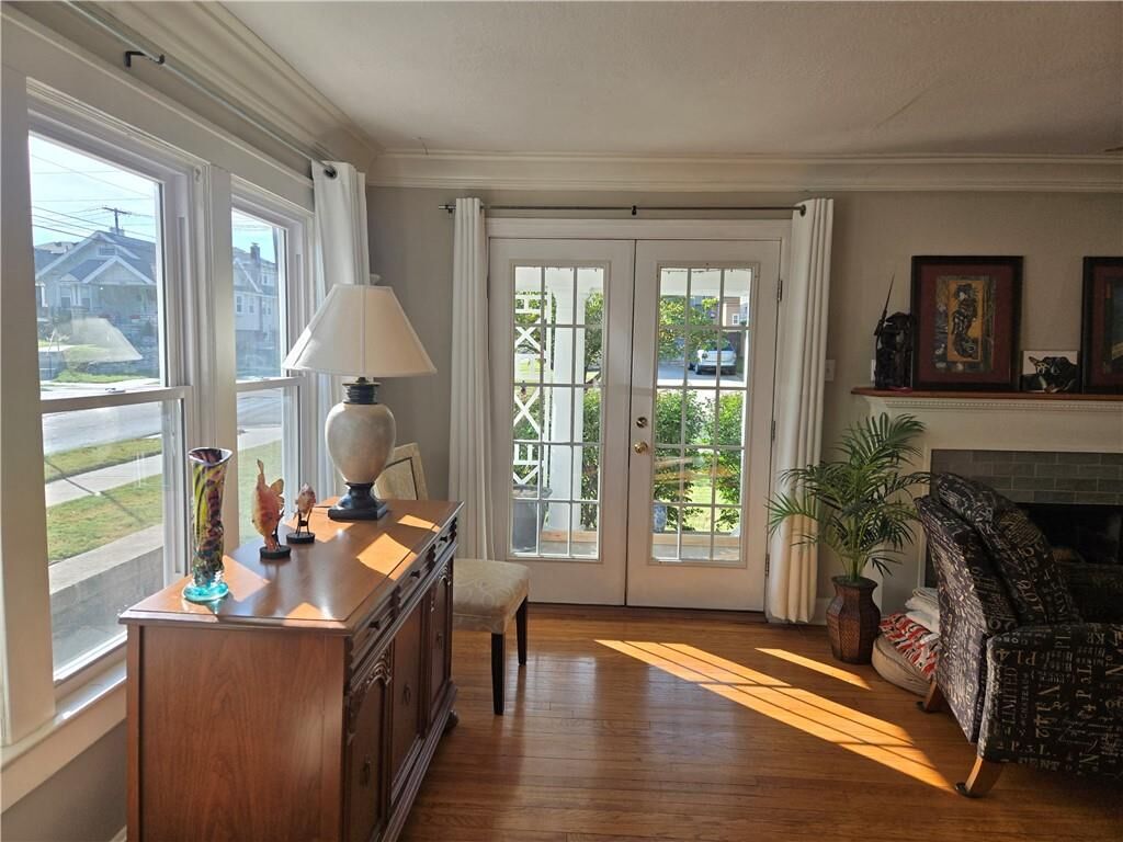 Property Photo:  5037 Forest Avenue  MO 64110 