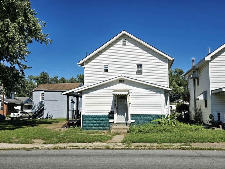 Property Photo:  3702-3706 3rd Avenue  WV 25702-1612 