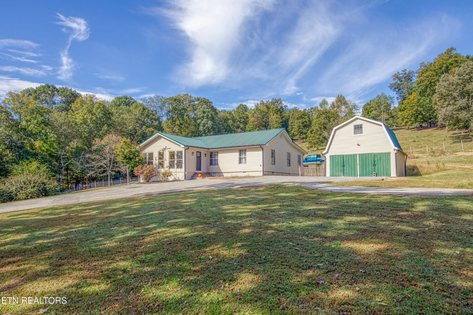 Property Photo:  612 County Road 110  TN 37303 