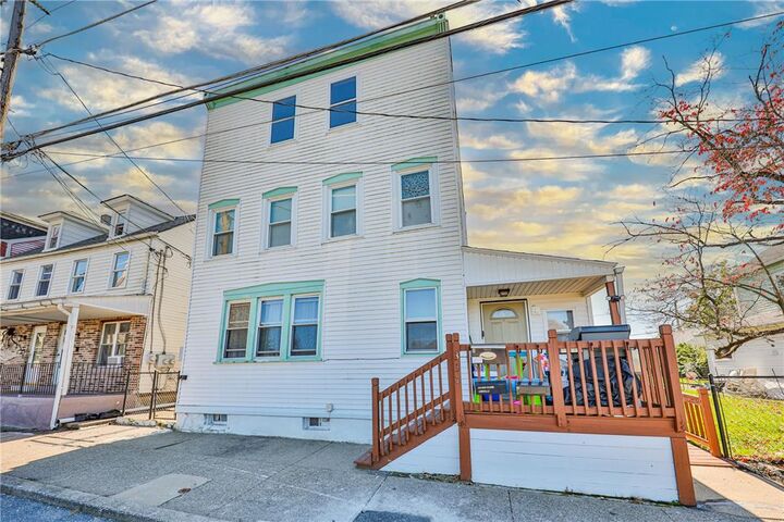 Property Photo:  332 Saint Joseph Street  PA 18042 
