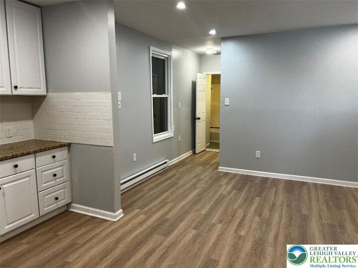 Property Photo:  139 N 7th Street 2R And 3R  PA 18101 