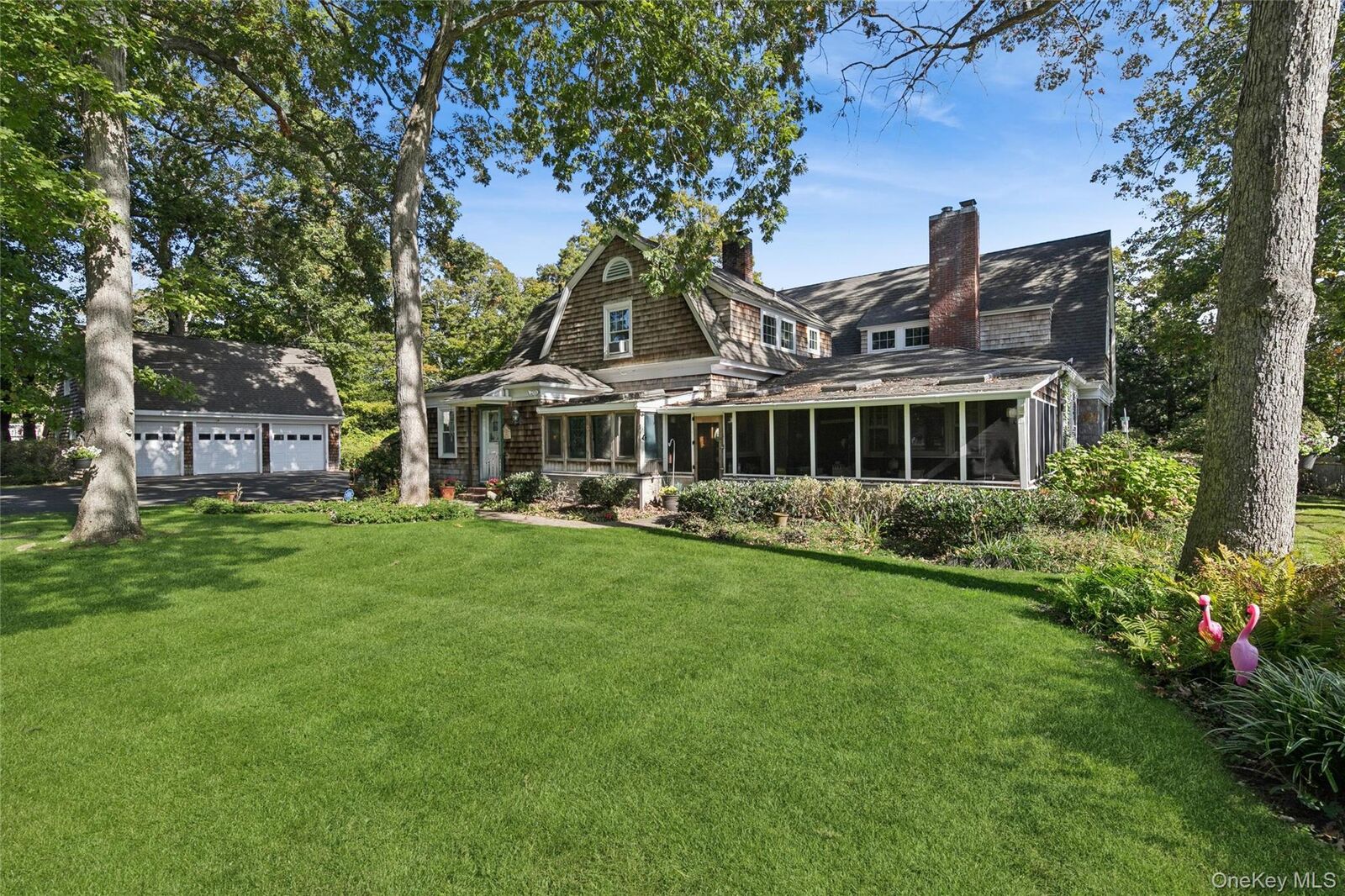 Property Photo:  265 Jennings Avenue  NY 11772 