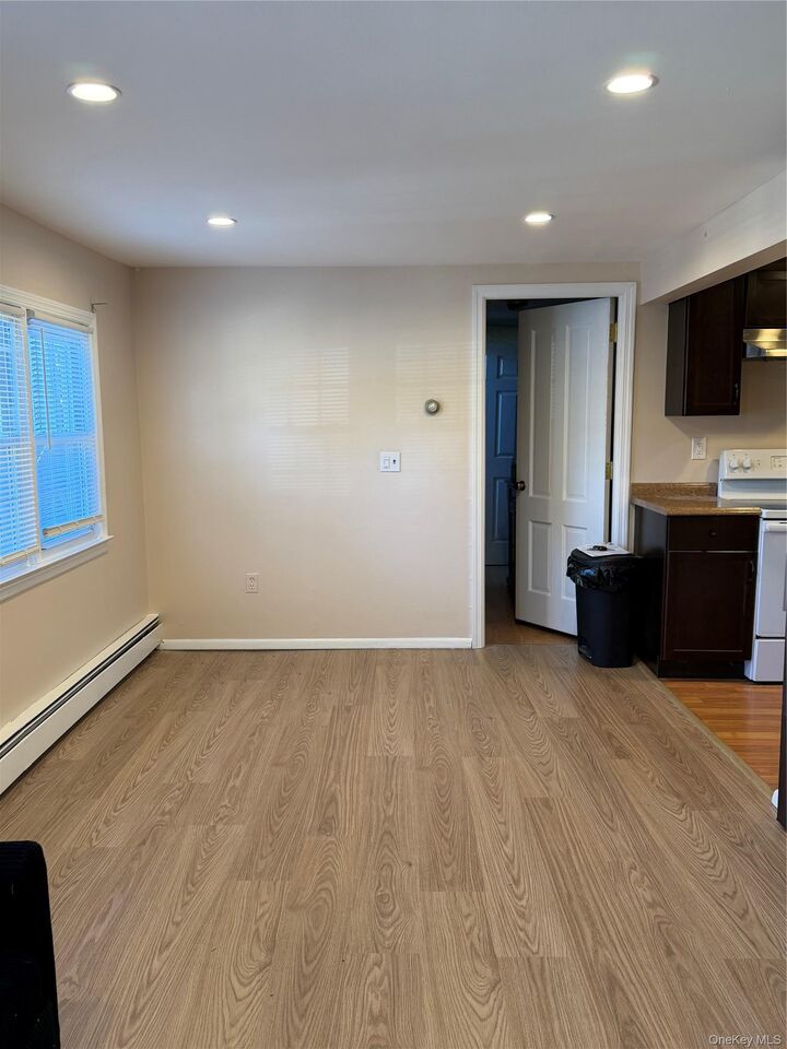 Property Photo:  899 Connetquot Avenue  NY 11752 