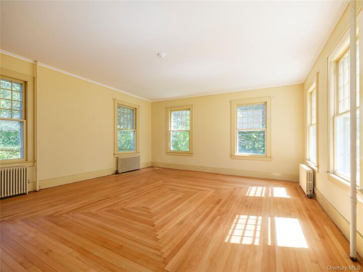 Property Photo: 825 Munn Lane NY 11957