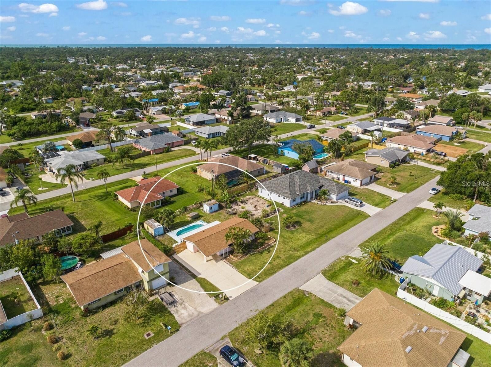 Property Photo: 219 Coral Road FL 34293