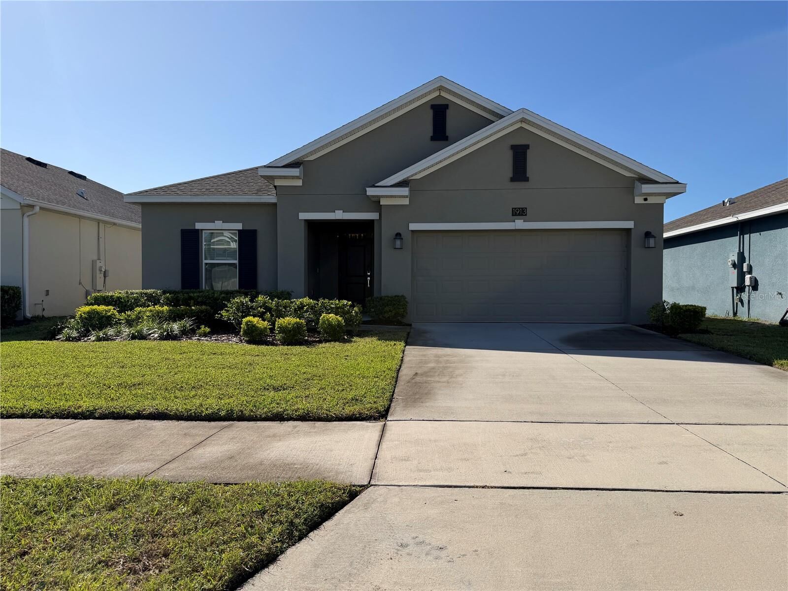 Property Photo:  1913 Cricket Cradle Drive  FL 34746 