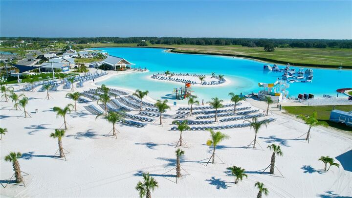 Property Photo:  31671 Ocean Breeze Drive  FL 33576 