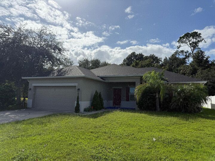 Property Photo:  4762 Ashurst Street  FL 34758 