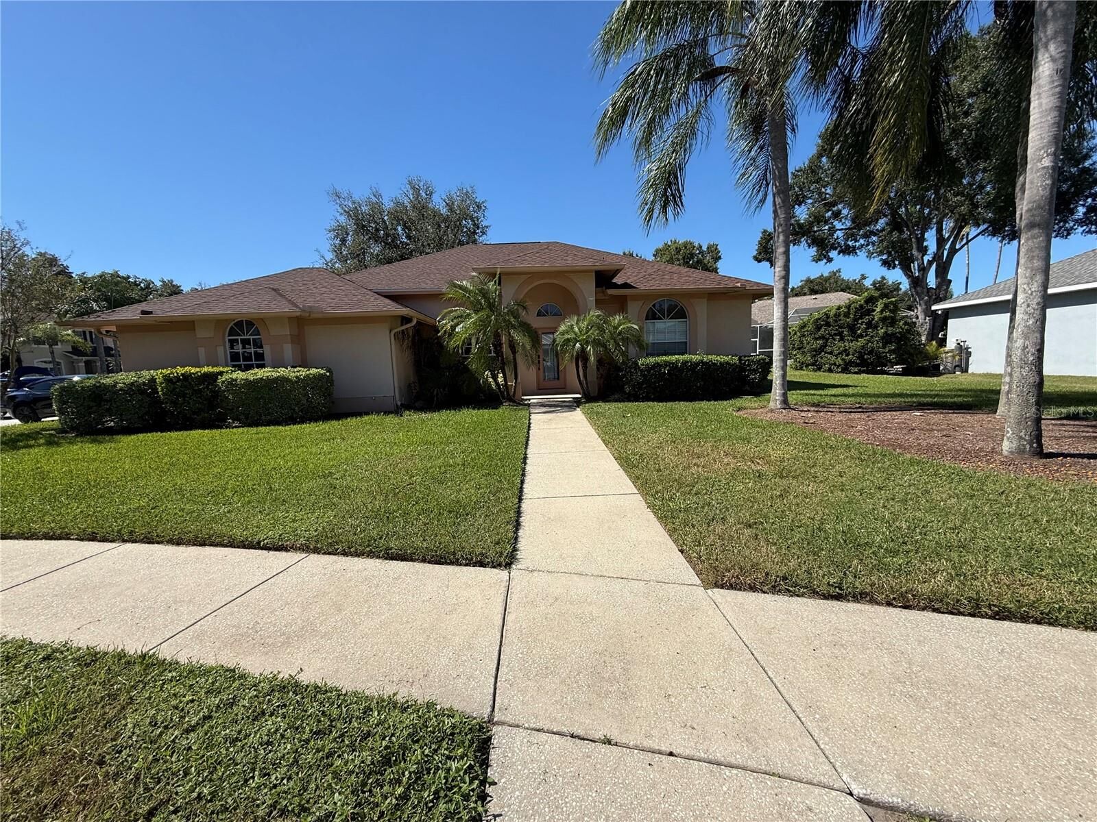 Property Photo:  5734 Golden Owl Loop  FL 34638 