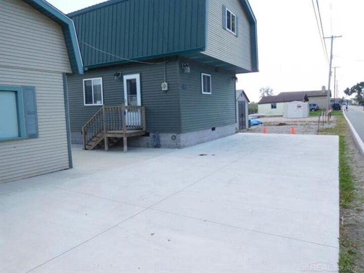 Property Photo:  8235 Anchor Bay Drive  MI 48001 