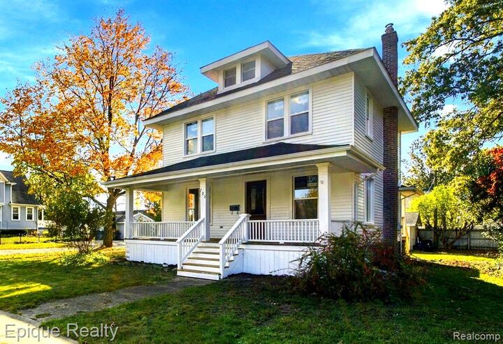 Property Photo: 703 Smith Street MI 48001 1442