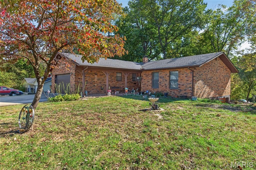 Property Photo:  225 South Street  IL 62294 