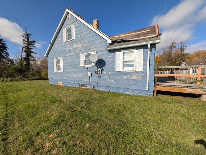 Property Photo:  9950 12th Ave NW  ND 58793 