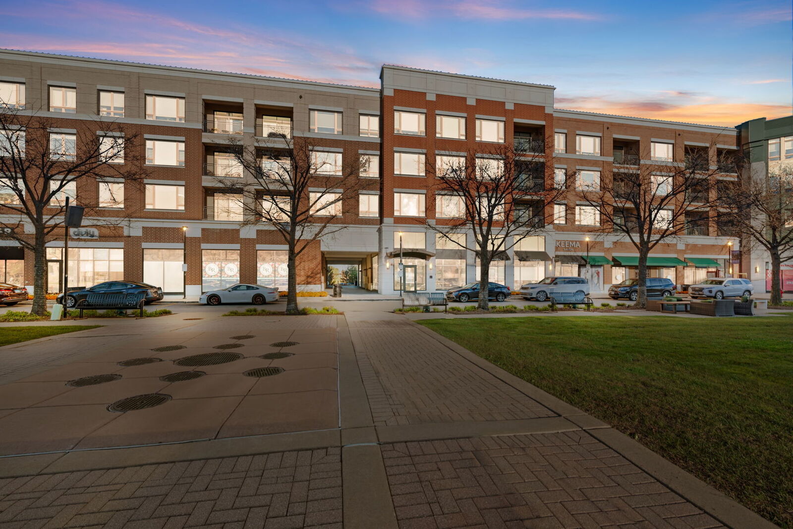 Property Photo:  850 Village Center Drive 419  IL 60527 