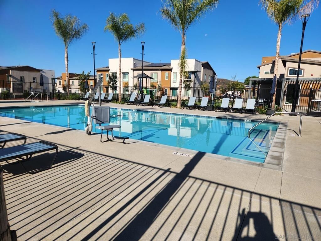 Property Photo: 939 Crimson Leaf Wy CA 92081