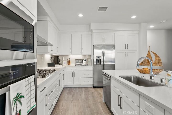 Property Photo:  2867 Doheny  CA 92629 