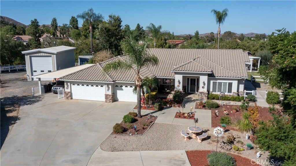 Property Photo:  23255 Western Crest  CA 92570 