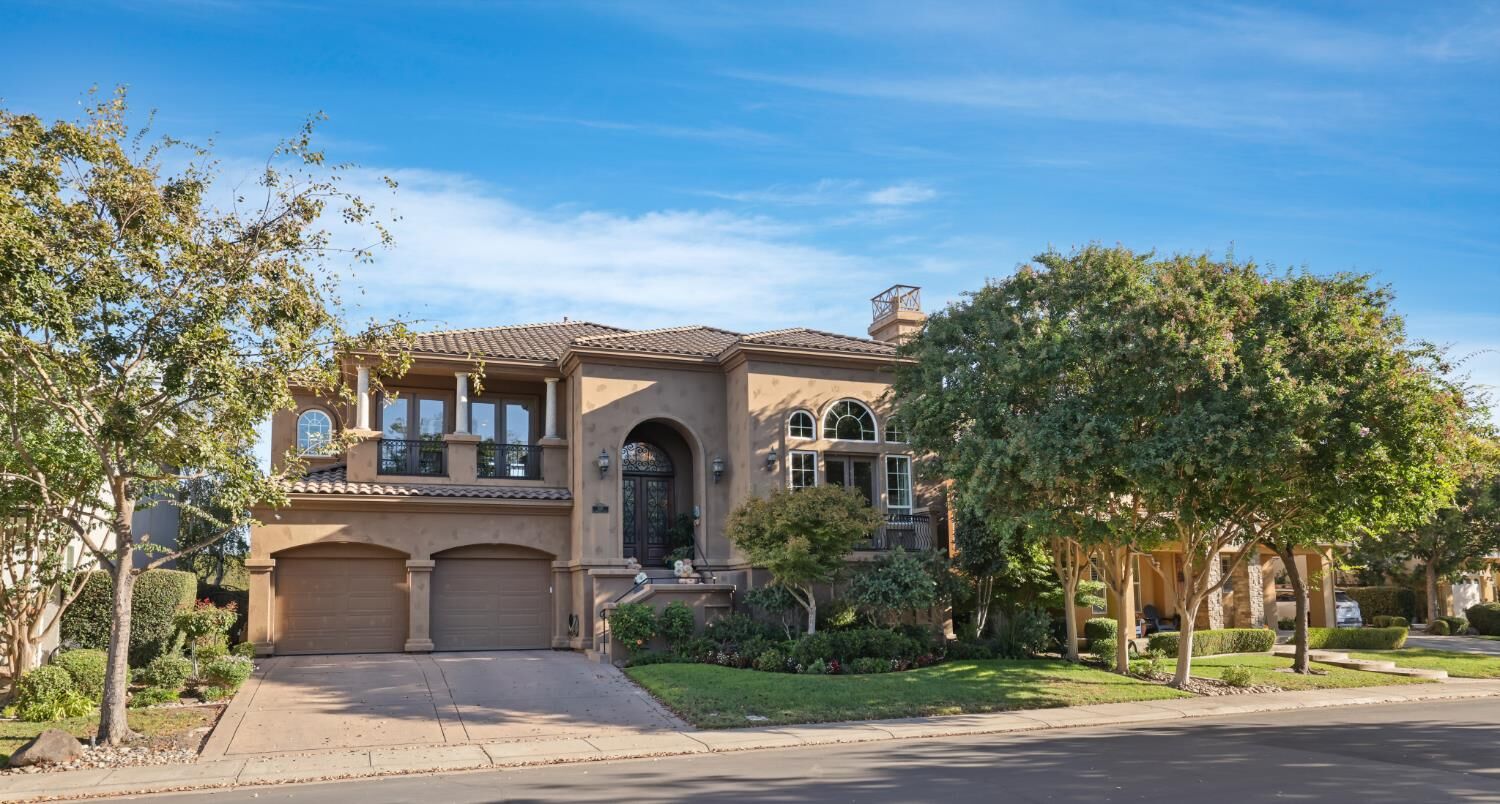 Property Photo: 6181 Riverbank Circle CA 95219