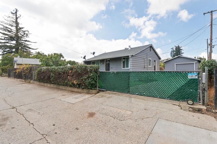 Property Photo:  2532 Santa Cruz Way  CA 95817 